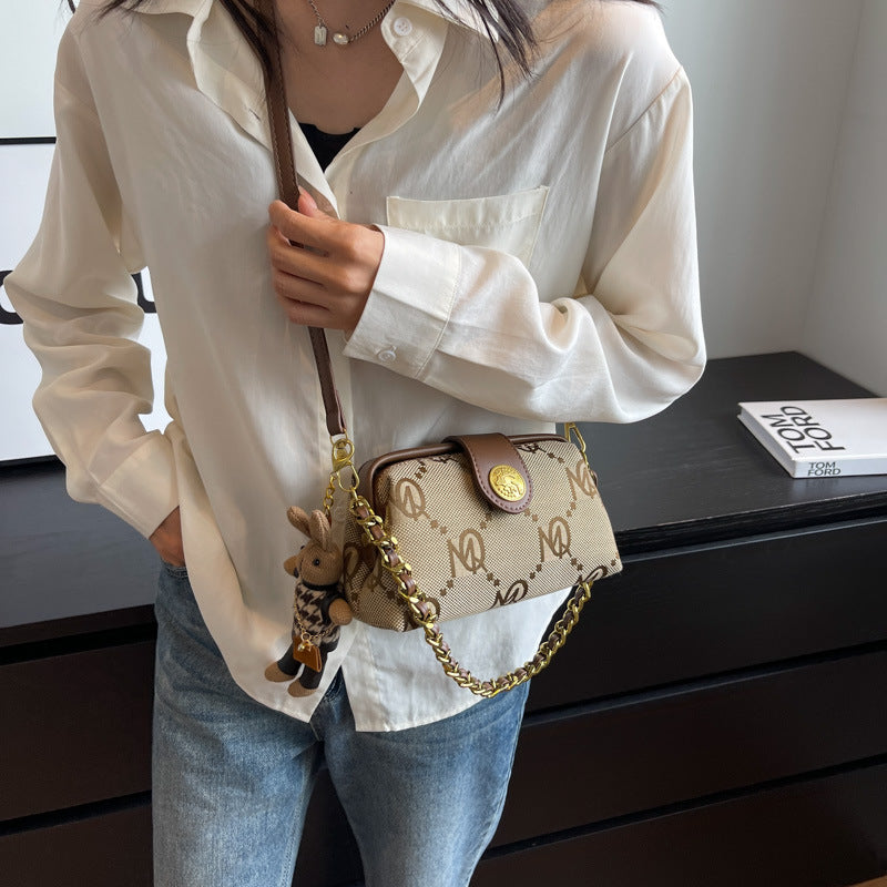 Women's Chain Underarm Design Fashionable Cloth Popular Crossbody Bags